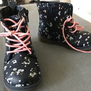 Floral print boots